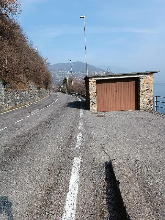 Studio Zu Riva di Solto 0*,